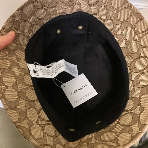 SOLD NWT COACH KHAKI SIGNATURE BUCKET HAT - Picture 5 of 8